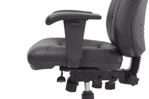 PU 300 Executive Operator Chair